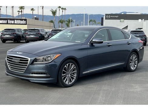 Used 2015 Hyundai Genesis 3.8 w/ Option Group 03 image 2