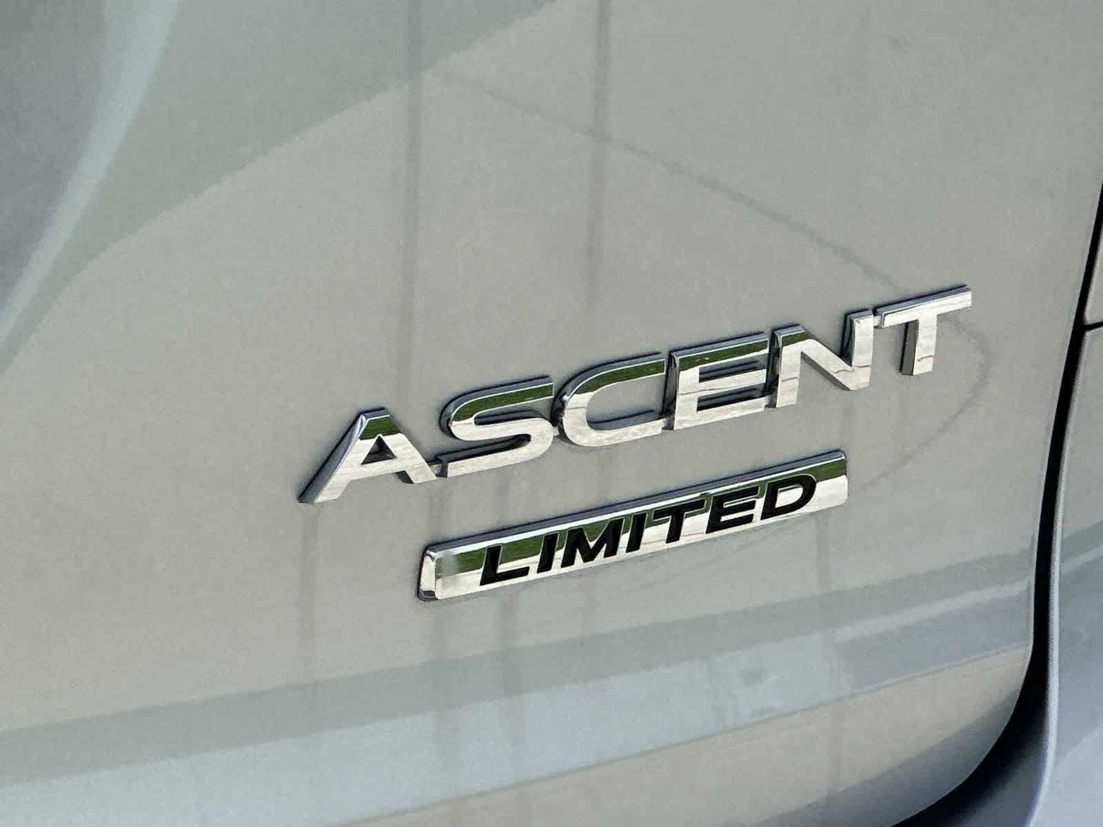 Used 2025 Subaru Ascent Limited AWD/4WD image 14