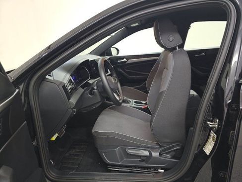 Used 2025 Volkswagen Jetta Sport FWD image 5