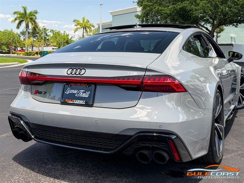Used 2022 Audi RS 7 Sportback w/ Black Optic Package AWD/4WD image 65