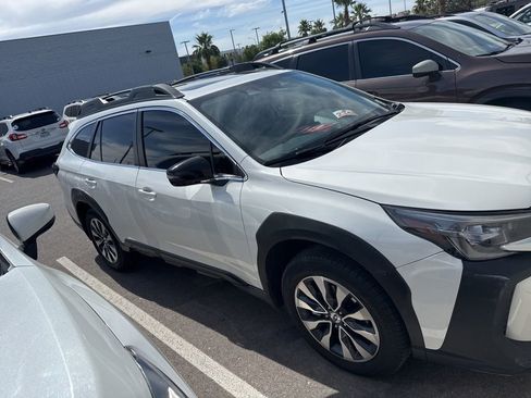 Used 2024 Subaru Outback Limited AWD/4WD image 5