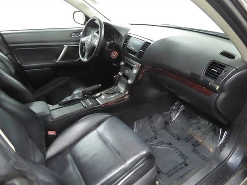 Used 2009 Subaru Outback 2.5i Limited image 21