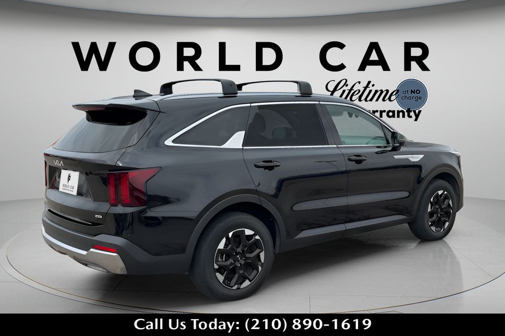 Used 2024 Kia Sorento S w/ Panoramic Sunroof Package AWD/4WD image 3