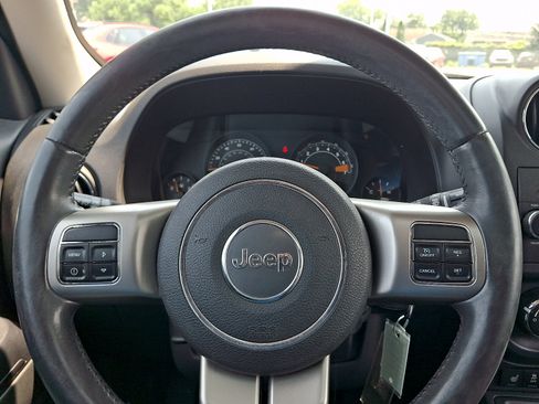 Used 2014 Jeep Patriot Latitude w/ Freedom Edition Package FWD image 20