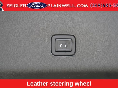 Used 2024 Chevrolet Traverse Premier w/ Redline Edition AWD/4WD image 15