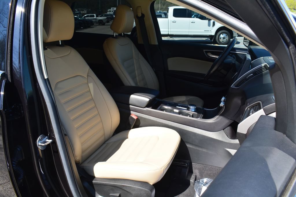 Used 2023 Ford Edge SEL w/ Convenience Package AWD/4WD image 19