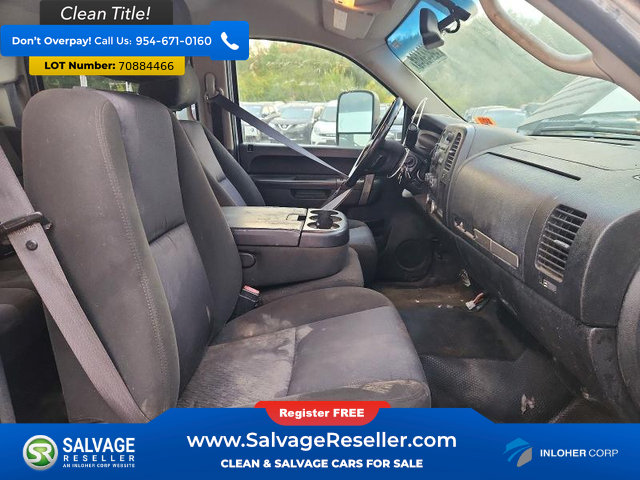 Used 2011 Chevrolet Silverado 3500 LT AWD/4WD image 9