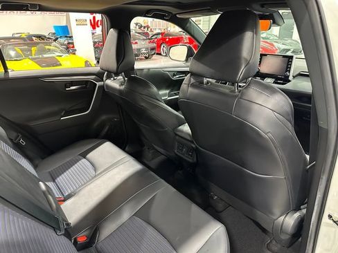 Used 2022 Toyota RAV4 XSE AWD/4WD image 20