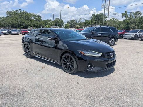 Used 2021 Nissan Maxima SR w/ Sport Mat Group FWD image 1