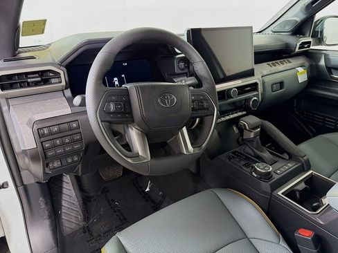 New 2026 Toyota Tacoma 4x4 Double Cab Hybrid image 9