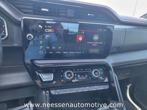 Used 2024 GMC Sierra 1500 AT4 image 26