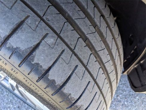 Used 2024 BMW X7 xDrive40i w/ Executive Package image 38