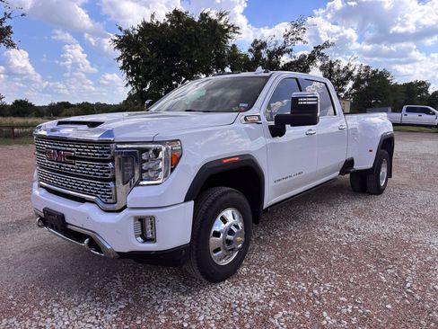 Used 2021 GMC Sierra 3500 Denali w/ Denali Ultimate Package AWD/4WD image 1