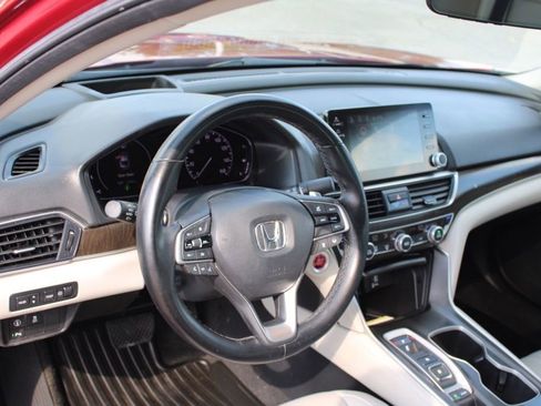 Used 2020 Honda Accord Touring image 15