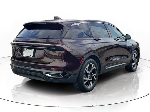 Certified 2024 Lincoln Nautilus Premier AWD/4WD image 3