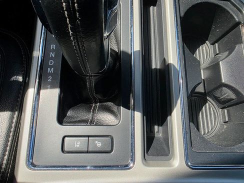 Used 2016 Ford F150 Lariat w/ Equipment Group 502A Luxury AWD/4WD image 30