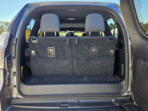 Used 2021 Lexus GX 460 Premium image 31