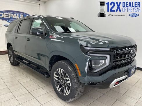 New 2026 Chevrolet Suburban Z71 w/ Comfort Package AWD/4WD image 1