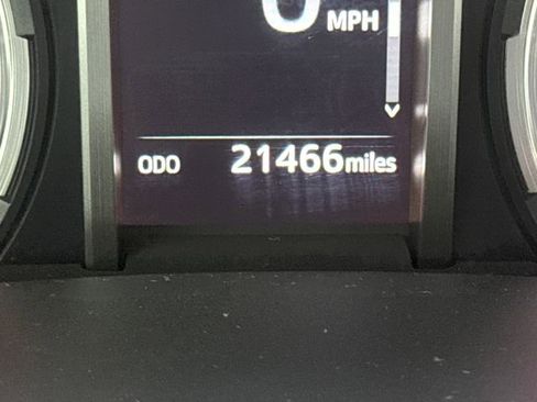 Used 2024 Toyota 4Runner Limited image 30