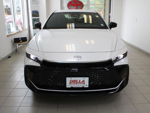 New 2026 Toyota Crown Nightshade image 2