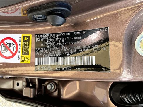 Used 2017 Toyota Highlander XLE image 36