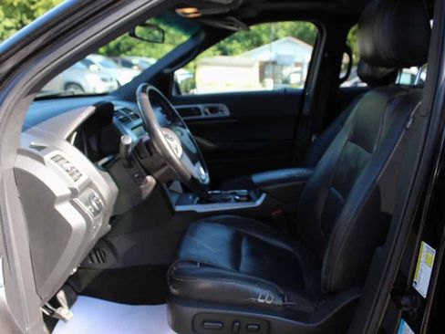 Used 2015 Ford Explorer Sport w/ Equipment Group 401A AWD/4WD image 26