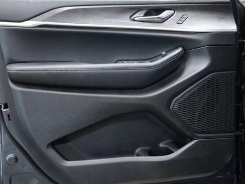 New 2025 Jeep Grand Cherokee L Limited image 14