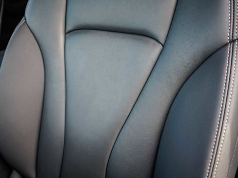 Used 2025 Audi Q7 Premium w/ Convenience Package image 26