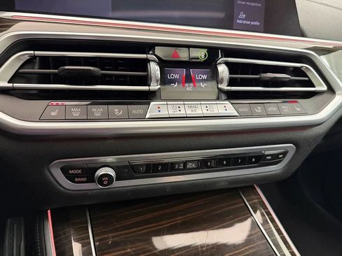 Used 2020 BMW X5 M50i AWD/4WD image 30