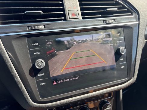 Used 2019 Volkswagen Tiguan SE w/ 3rd Row Seat Package image 23