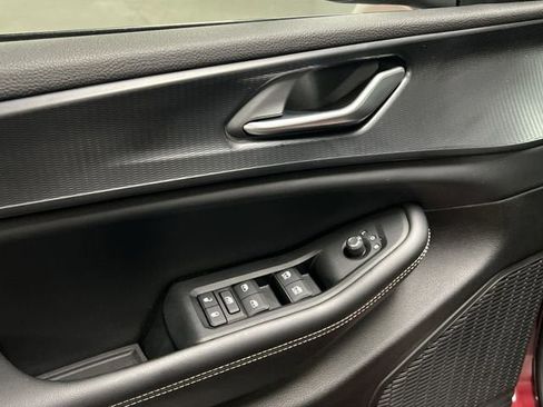 Used 2023 Jeep Grand Cherokee Laredo image 22