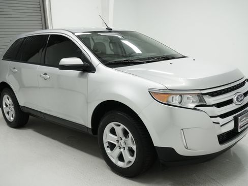 Used 2013 Ford Edge SEL image 3