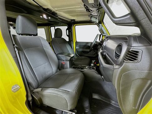 Used 2023 Jeep Wrangler Sport image 26