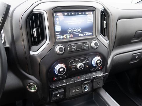 Used 2023 GMC Sierra 2500 AT4 w/ Gooseneck/5TH Wheel Package image 3