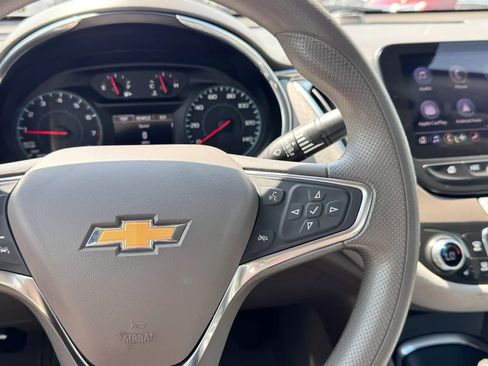 Used 2021 Chevrolet Malibu LT image 16