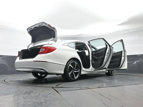 Used 2021 Honda Accord EX image 48