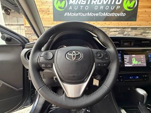 Used 2017 Toyota Corolla SE w/ Carpet Mat Package (TMS) FWD image 19
