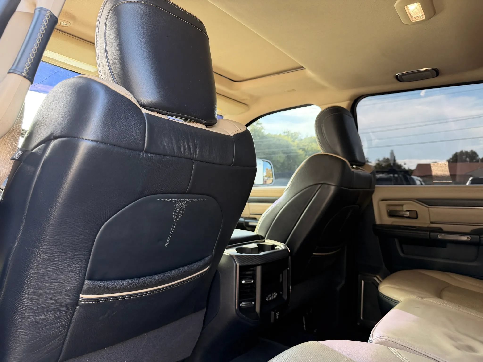 Used 2019 RAM 3500 Limited AWD/4WD image 27