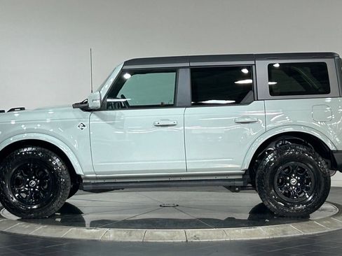 Used 2022 Ford Bronco Outer Banks AWD/4WD image 6