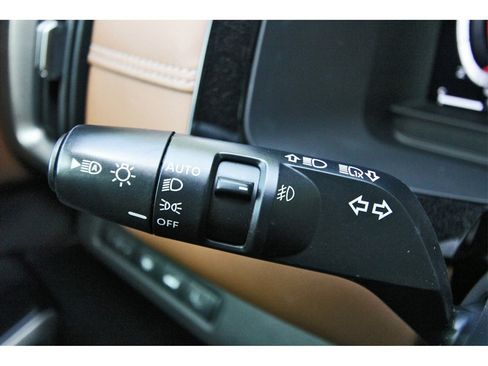 Used 2022 Nissan Pathfinder Platinum w/ Cargo Package image 19