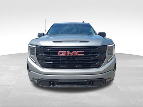 Used 2025 GMC Sierra 1500 Elevation AWD/4WD image 8