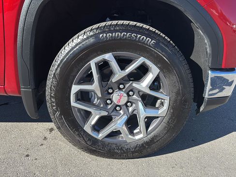 Used 2025 GMC Sierra 1500 SLT w/ SLT Premium Package image 12