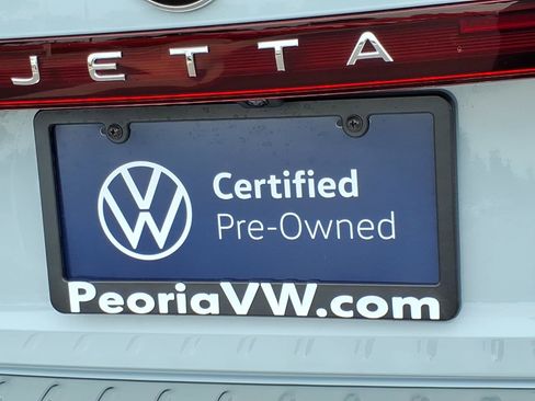Certified 2026 Volkswagen Jetta SE FWD image 16