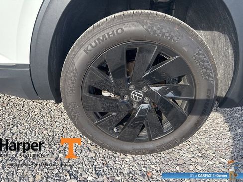 Used 2024 Volkswagen Atlas SE w/ Black Wheel Package image 20