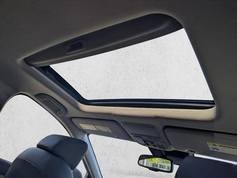 Used 2022 Honda CR-V EX-L image 18