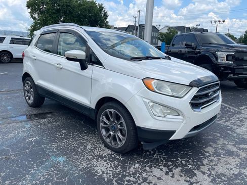 Used 2018 Ford EcoSport Titanium FWD image 2