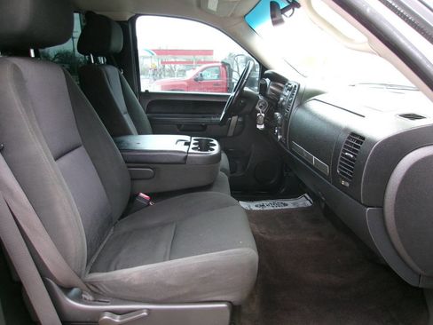 Used 2011 Chevrolet Silverado 2500 LT image 8