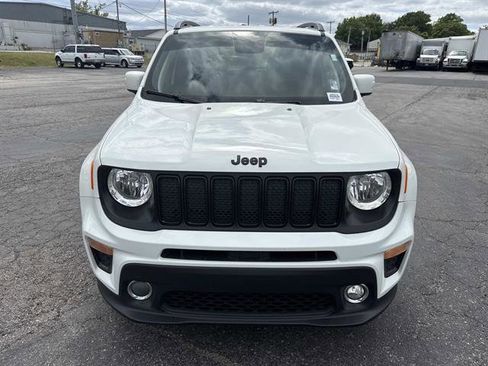 Used 2020 Jeep Renegade Altitude FWD image 2