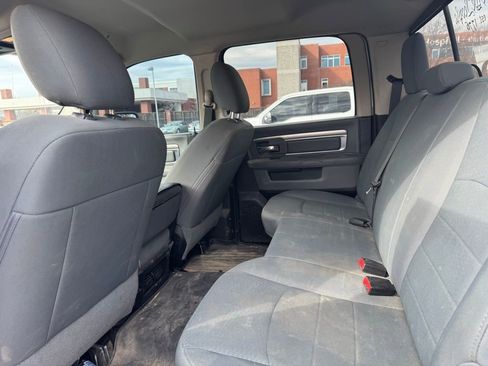 Used 2019 RAM 1500 Classic SLT image 15