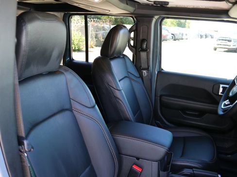 Used 2026 Jeep Wrangler Unlimited Sahara w/ Safety Group AWD/4WD image 20